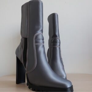 DOLLSKILL Metallic mid-calf boot.